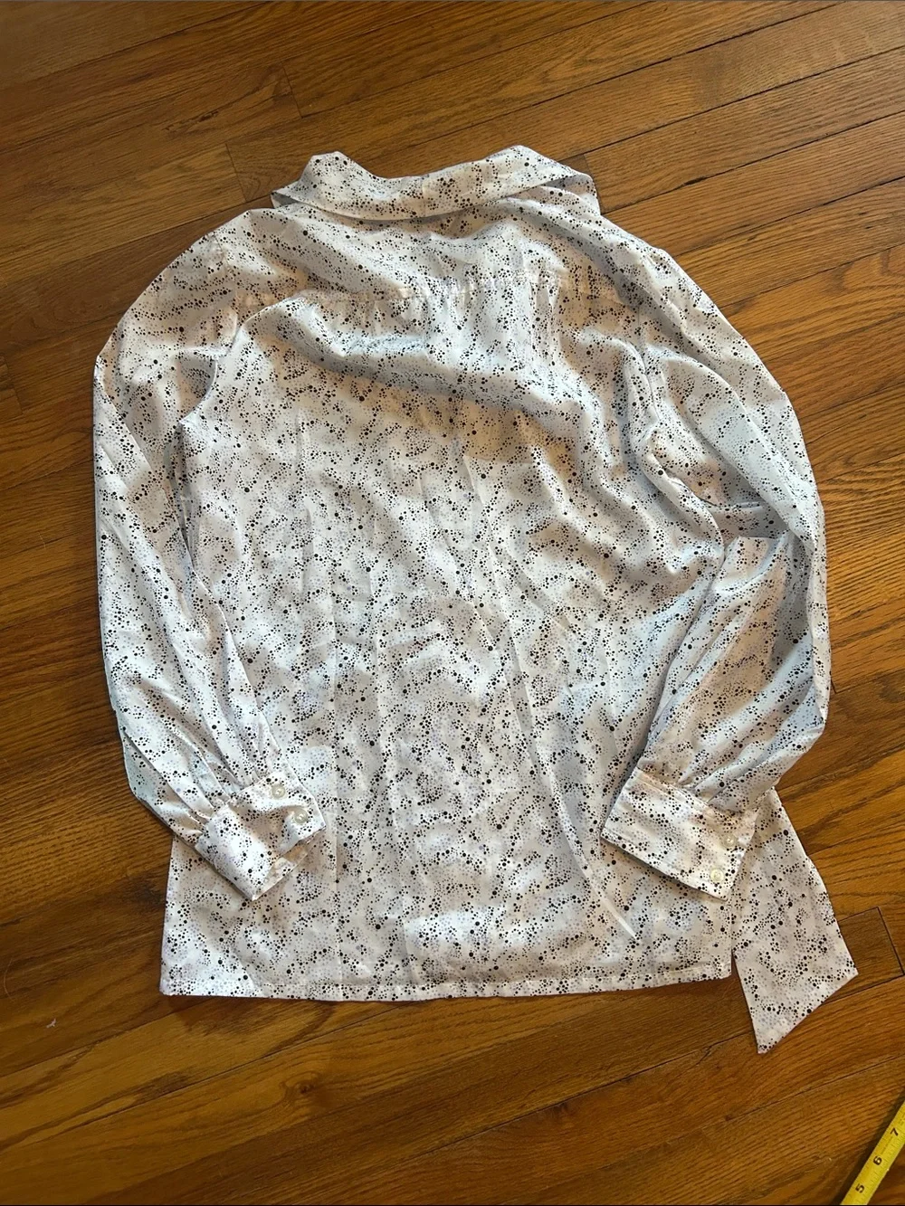 Paul Rogers White Button-Down Blouse with Black Speckle Tie-Neck